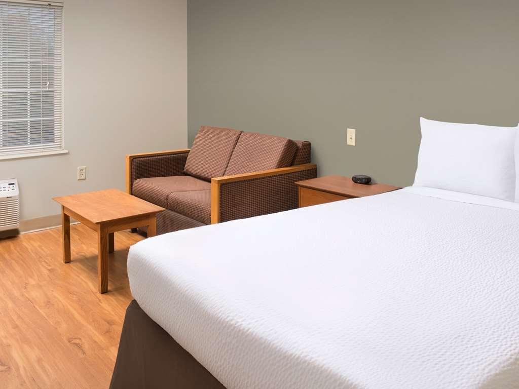 Extended Stay America Select Suites - Wichita - South Room photo