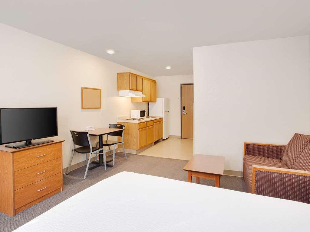 Extended Stay America Select Suites - Wichita - South Room photo